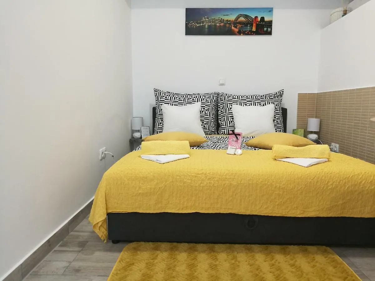 Flumine Apartment Rijeka 0*,